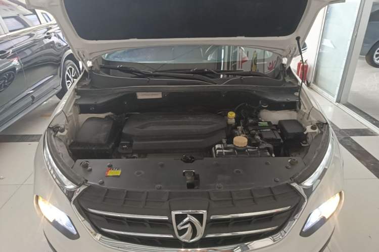 Used Baojun 510 2017 1.5L Automatic Luxury Model Engine Bay