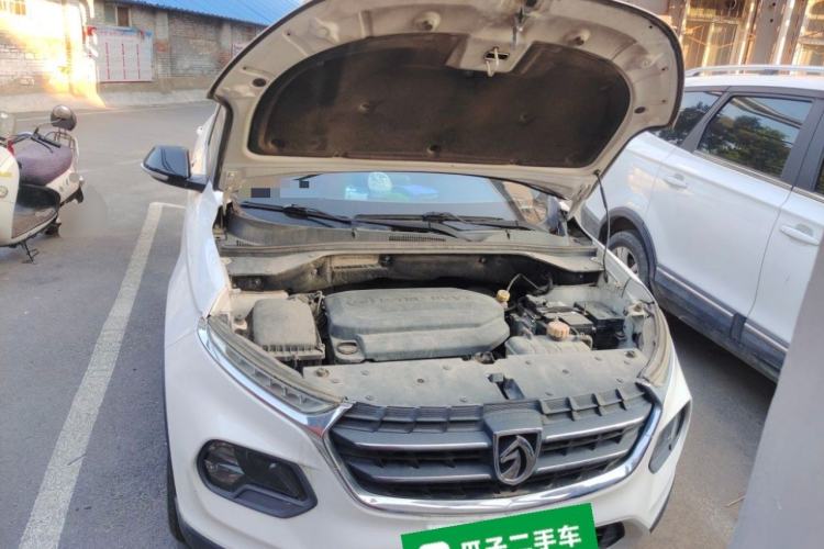 Used Baojun 510 2017 1.5L Manual Luxury Model Engine Bay