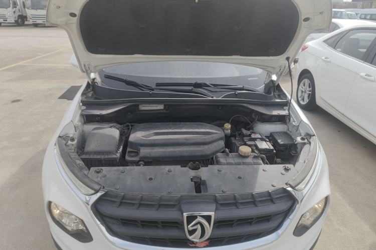 Used Baojun 510 2017 1.5L manual Comfort trim Engine Bay