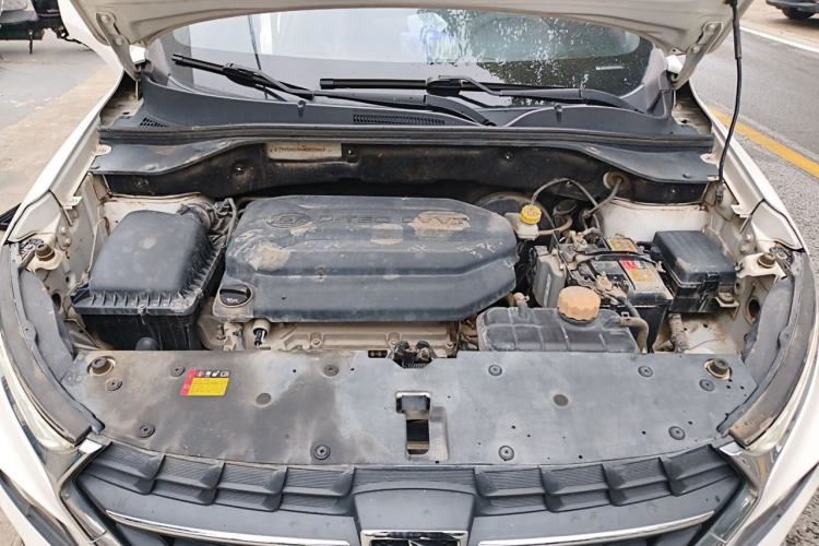 Used Baojun 510 2017 1.5L Manual Luxury Model Engine Bay