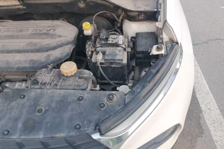 Used Baojun 510 2017 1.5L Manual Luxury Model Engine Bay Left