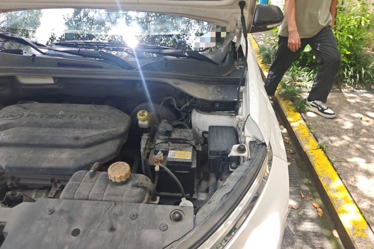 Used Baojun 510 2017 1.5L Manual Luxury Model Engine Bay Left