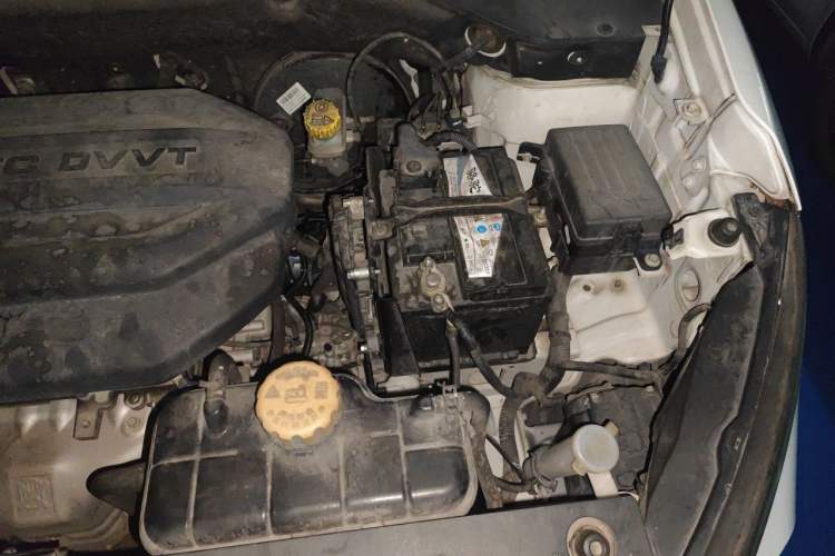 Used Baojun 510 2017 1.5L Automatic Luxury Model Engine Bay Left