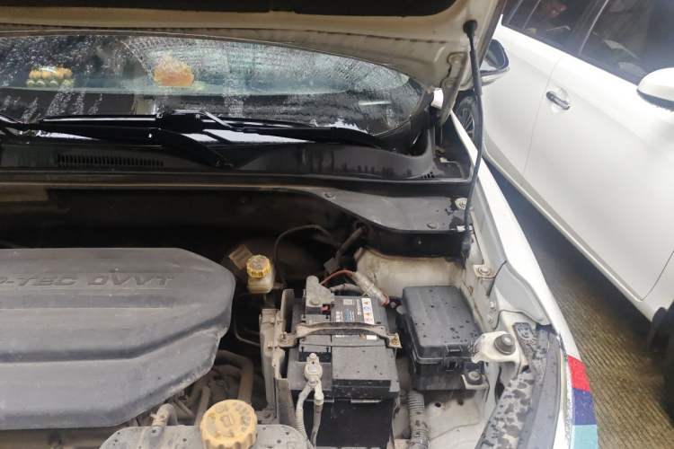 Used Baojun 510 2017 1.5L Manual Luxury Model Engine Bay Left