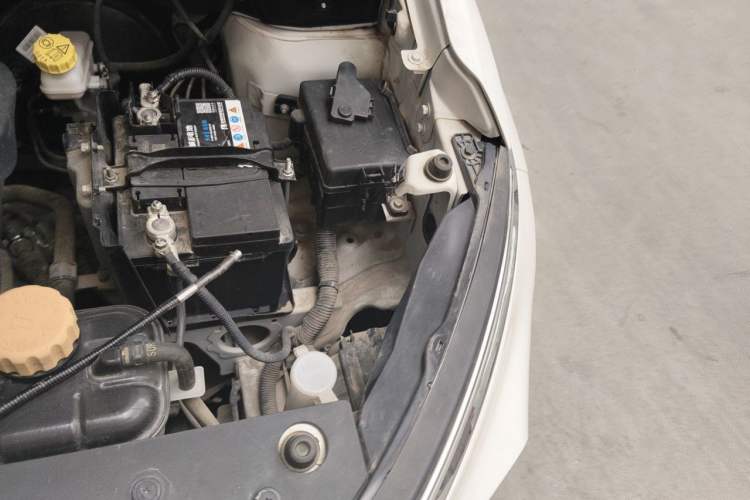 Used Baojun 510 2017 1.5L Manual Luxury Model Engine Bay Left