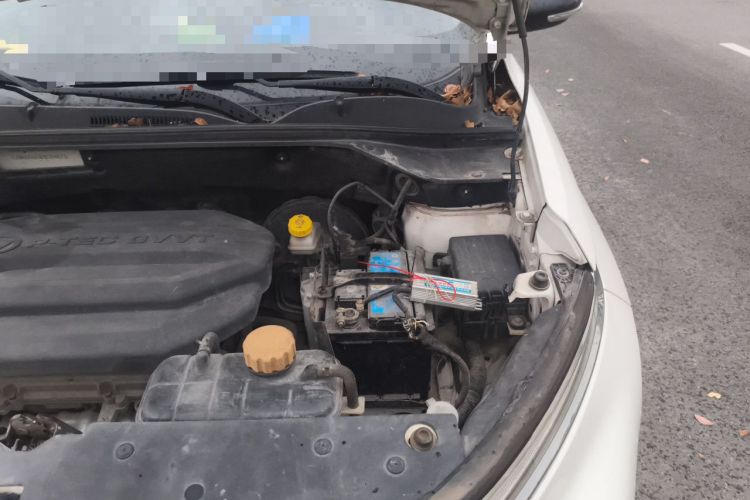 Used Baojun 510 2017 1.5L Manual Luxury Model Engine Bay Left