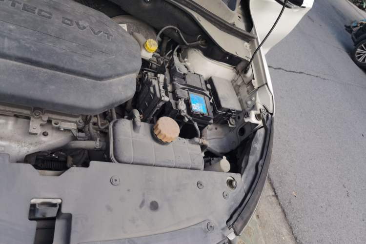 Used Baojun 510 2017 1.5L Automatic Luxury Model Engine Bay Left