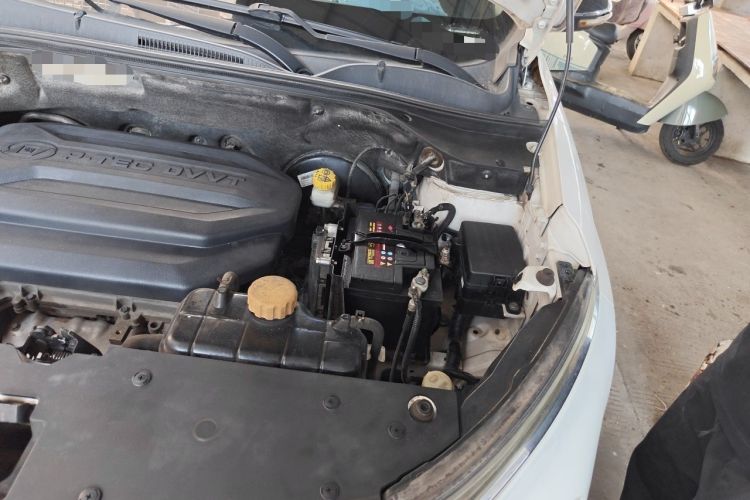 Used Baojun 510 2017 1.5L Automatic Luxury Model Engine Bay Left