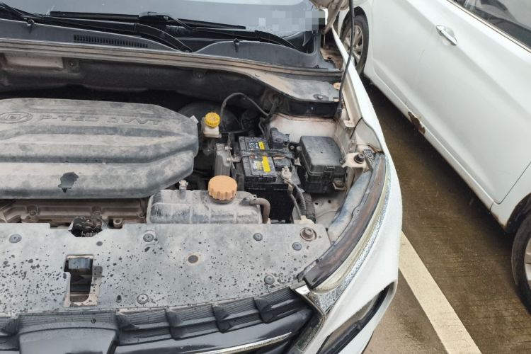 Used Baojun 510 2017 1.5L Manual Fashion Model Engine Bay Left