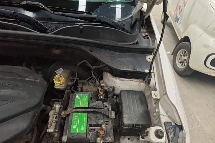 Used Baojun 510 2017 1.5L Automatic Luxury Model Engine Bay Left