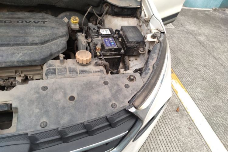 Used Baojun 510 2017 1.5L Manual Fashion Model Engine Bay Left