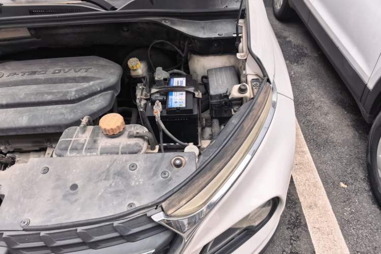 Used Baojun 510 2017 1.5L Manual Luxury Model Engine Bay Left