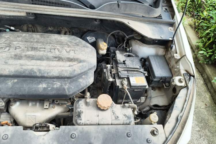 Used Baojun 510 2017 1.5L Automatic Luxury Model Engine Bay Left
