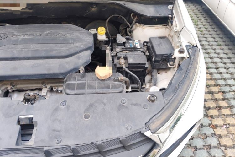 Used Baojun 510 2017 1.5L Manual Luxury Model Engine Bay Left