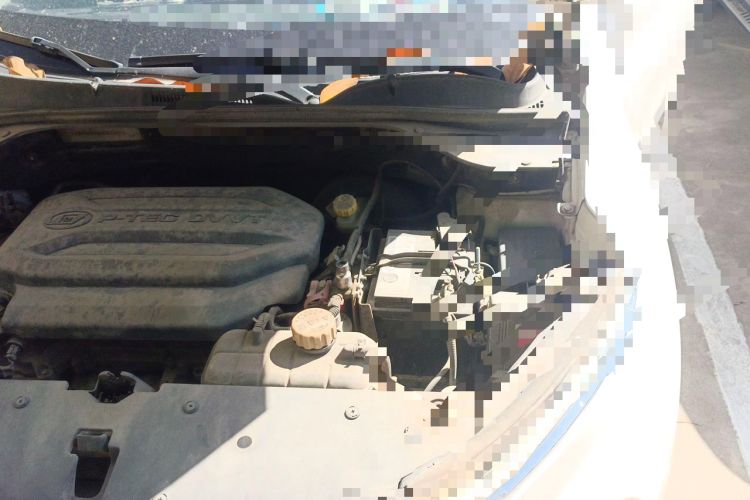 Used Baojun 510 2017 1.5L manual Comfort trim Engine Bay Left