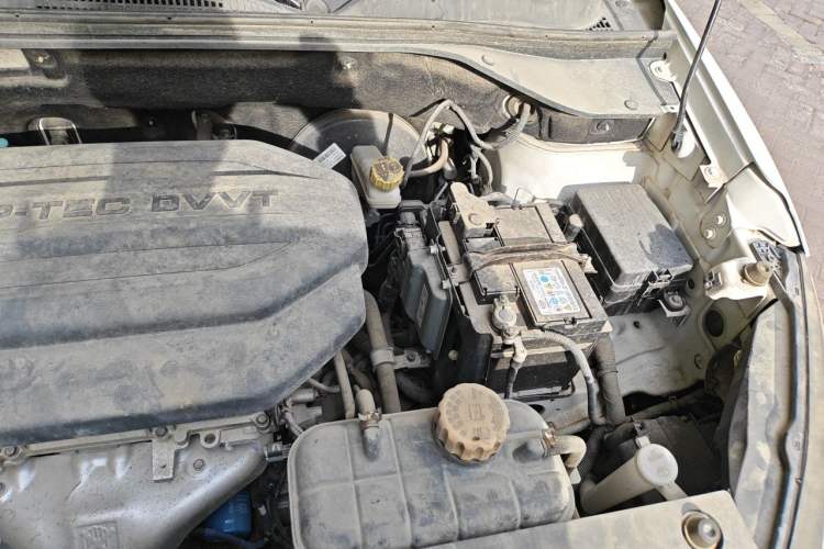 Used Baojun 510 2017 1.5L Manual Luxury Model Engine Bay Left