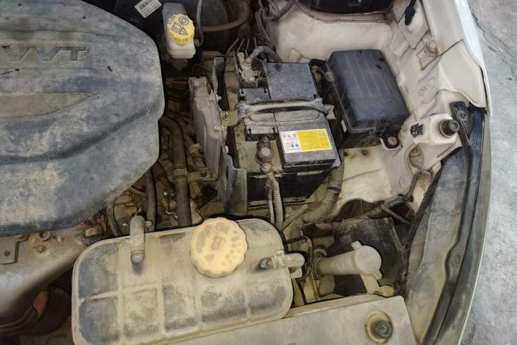 Used Baojun 510 2017 1.5L manual Comfort trim Engine Bay Left