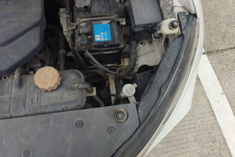 Used Baojun 510 2017 1.5L Manual Luxury Model Engine Bay Left