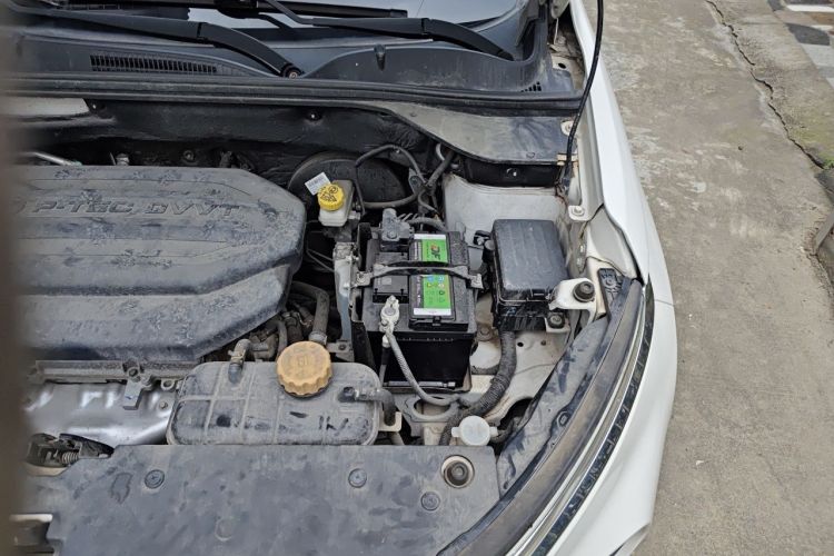 Used Baojun 510 2017 1.5L manual Comfort trim Engine Bay Left