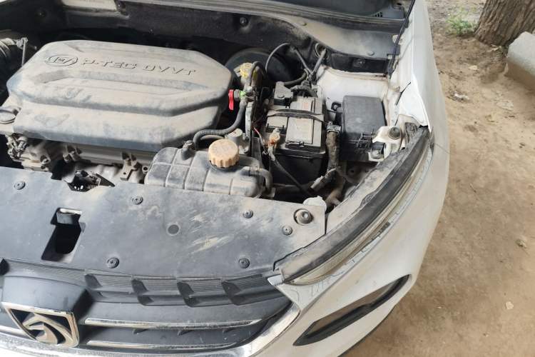 Used Baojun 510 2017 1.5L Manual Luxury Model Engine Bay Left