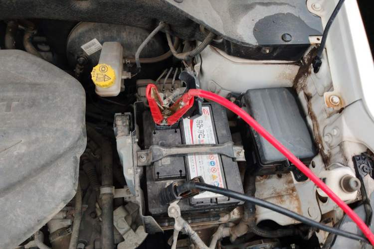 Used Baojun 510 2017 1.5L Manual Fashion Model Engine Bay Left