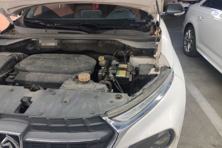 Used Baojun 510 2017 1.5L Automatic Luxury Model Engine Bay Left