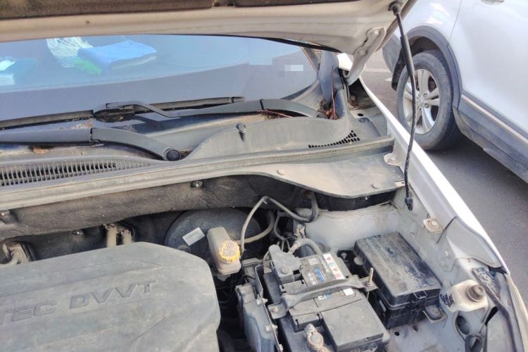 Used Baojun 510 2017 1.5L Manual Luxury Model Engine Bay Left