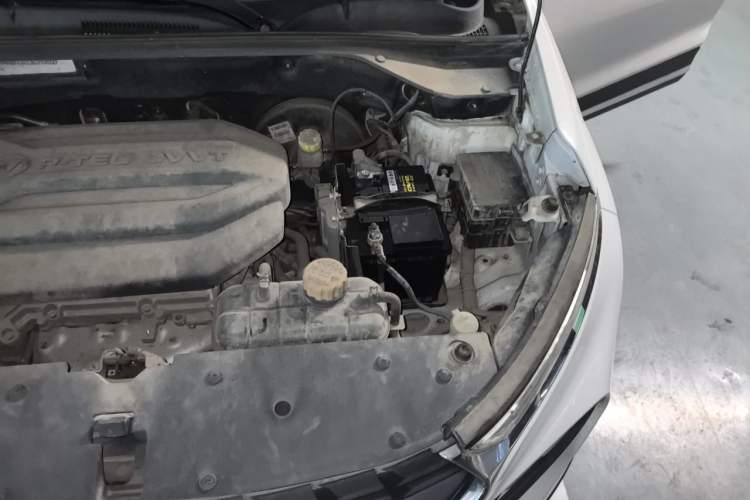Used Baojun 510 2017 1.5L Manual Luxury Model Engine Bay Left
