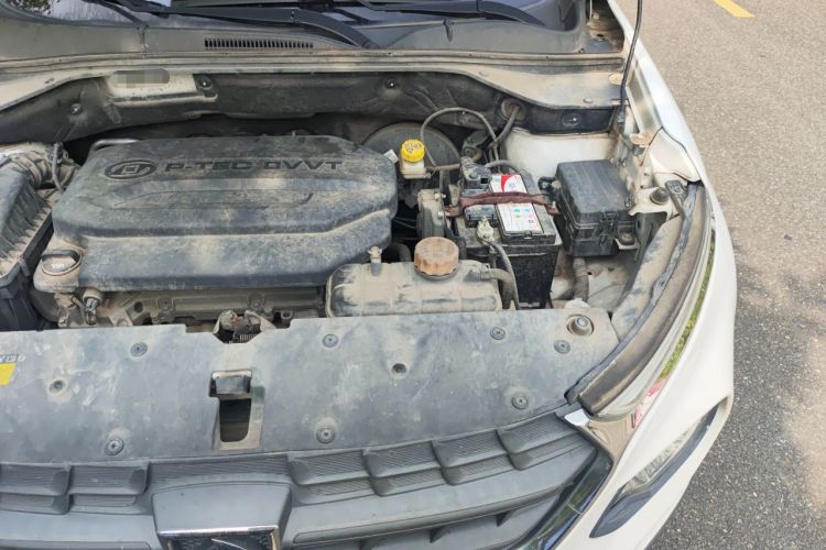 Used Baojun 510 2017 1.5L manual Comfort trim Engine Bay Left