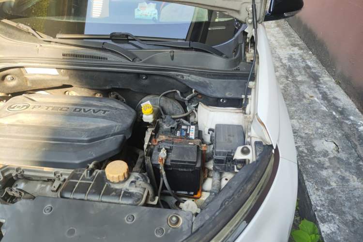 Used Baojun 510 2017 1.5L Manual Luxury Model Engine Bay Left