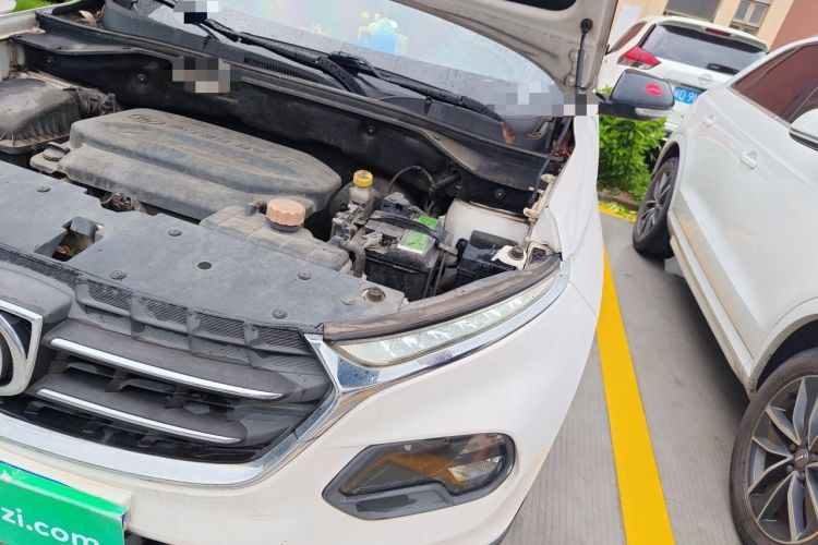 Used Baojun 510 2017 1.5L Automatic Luxury Model Engine Bay Left
