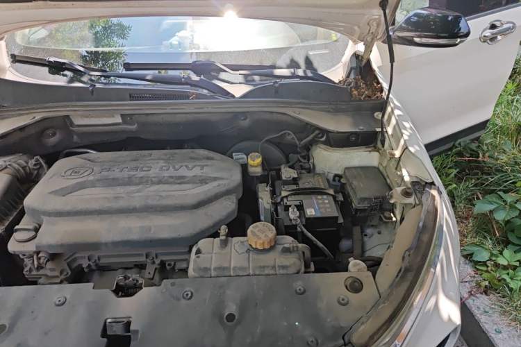Used Baojun 510 2017 1.5L Manual Luxury Model Engine Bay Left