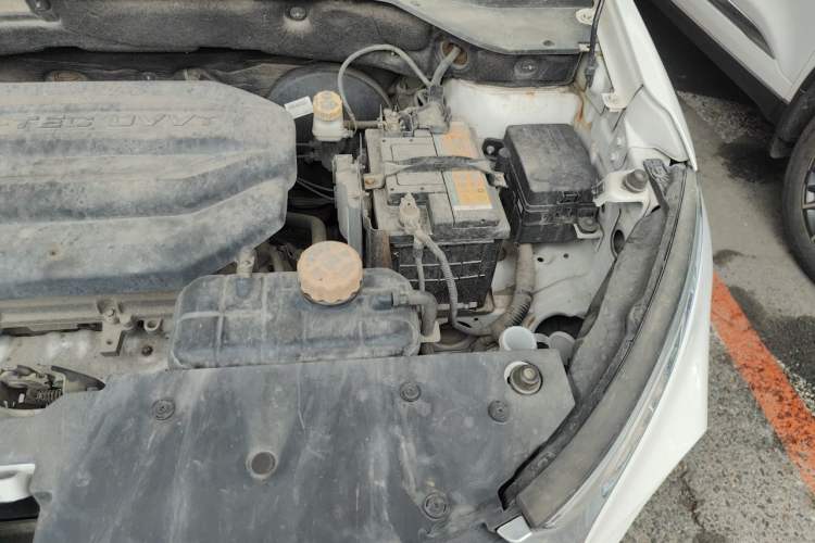 Used Baojun 510 2017 1.5L manual Comfort trim Engine Bay Left