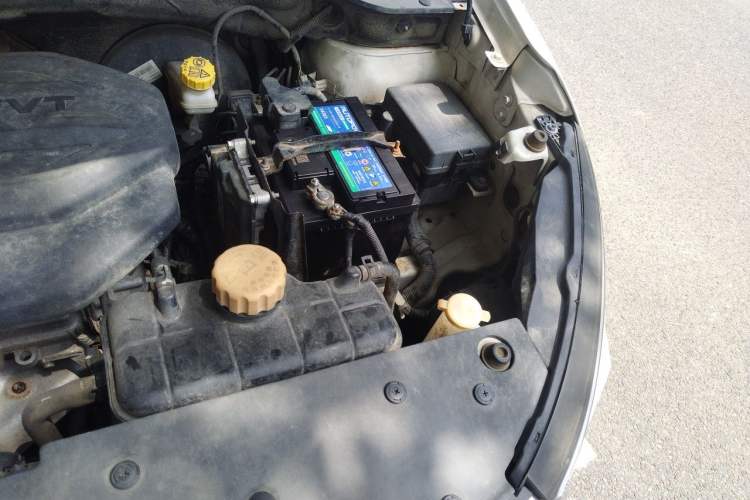Used Baojun 510 2017 1.5L Automatic Luxury Model Engine Bay Left