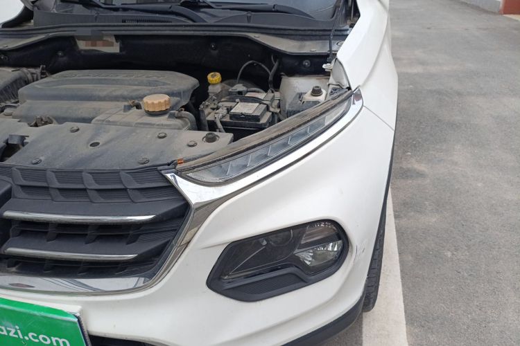 Used Baojun 510 2017 1.5L Manual Fashion Model Engine Bay Left