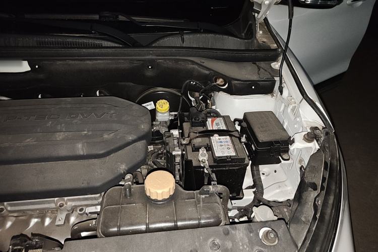 Used Baojun 510 2017 1.5L Automatic Luxury Model Engine Bay Left