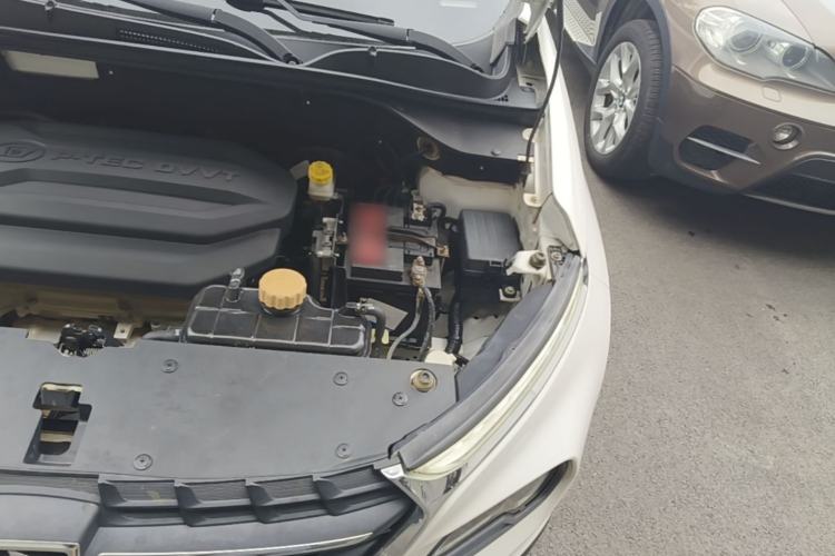 Used Baojun 510 2017 1.5L Automatic Luxury Model Engine Bay Left