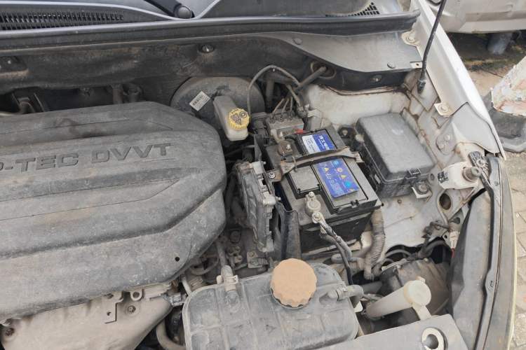 Used Baojun 510 2017 1.5L Automatic Fashion Model Engine Bay Left