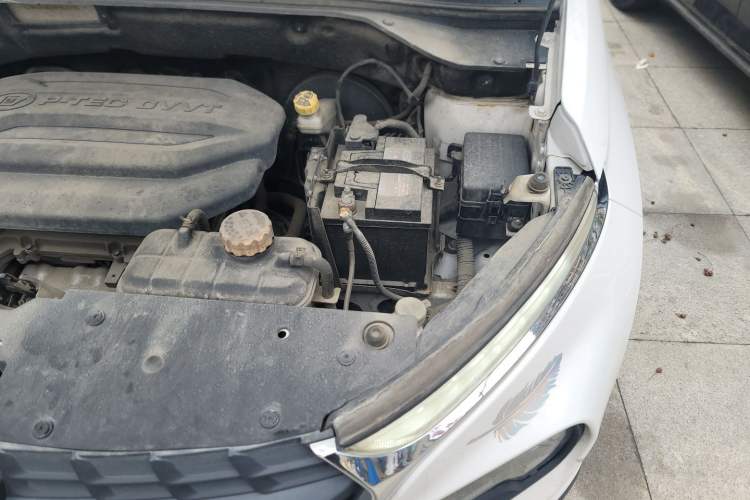 Used Baojun 510 2017 1.5L Manual Luxury Model Engine Bay Left