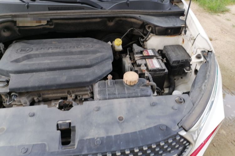 Used Baojun 510 2017 1.5L Manual Luxury Model Engine Bay Left