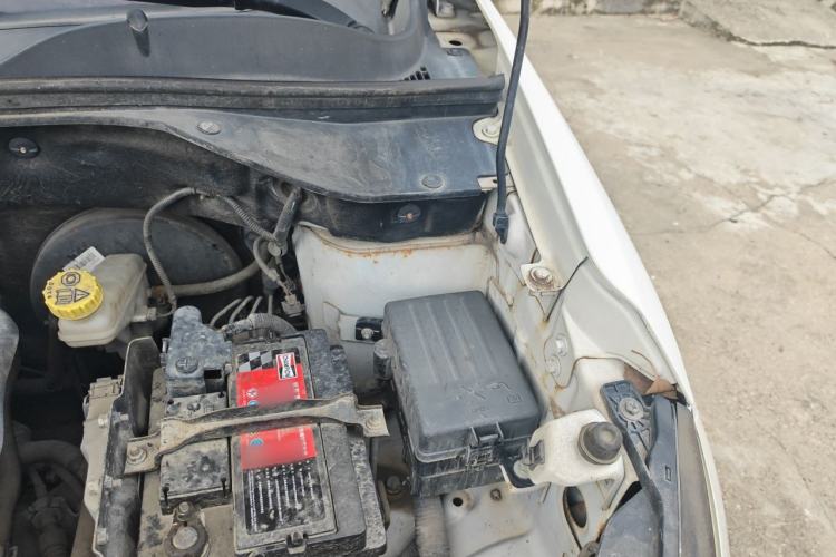 Used Baojun 510 2017 1.5L Manual Luxury Model Engine Bay Left