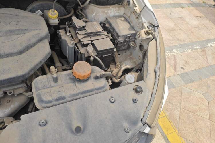 Used Baojun 510 2017 1.5L Manual Luxury Model Engine Bay Left
