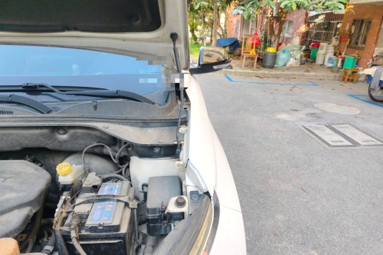 Used Baojun 510 2017 1.5L Manual Luxury Model Engine Bay Left