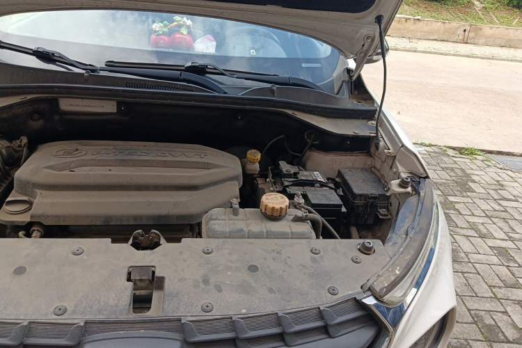 Used Baojun 510 2017 1.5L Manual Luxury Model Engine Bay Left