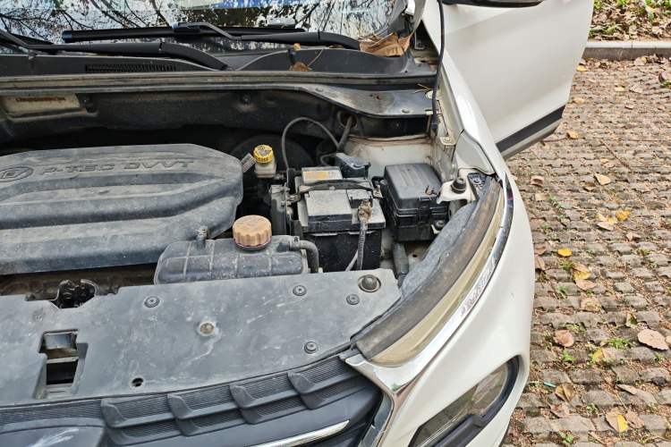 Used Baojun 510 2017 1.5L Manual Luxury Model Engine Bay Left