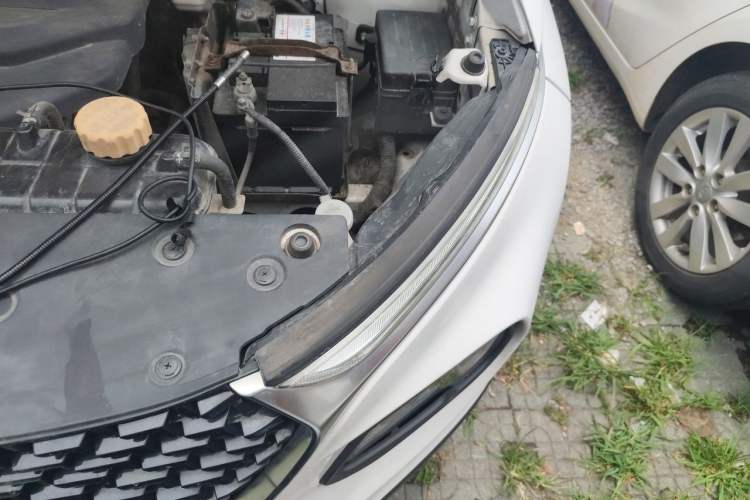 Used Baojun 510 2017 1.5L Manual Luxury Model Engine Bay Left