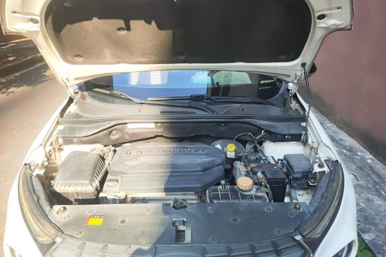 Used Baojun 510 2017 1.5L Manual Luxury Model Engine Bay