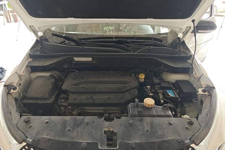 Used Baojun 510 2017 1.5L Automatic Luxury Model Engine Bay