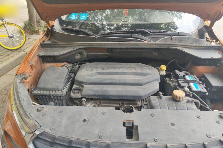Used Baojun 510 2017 1.5L manual Comfort trim Engine Bay