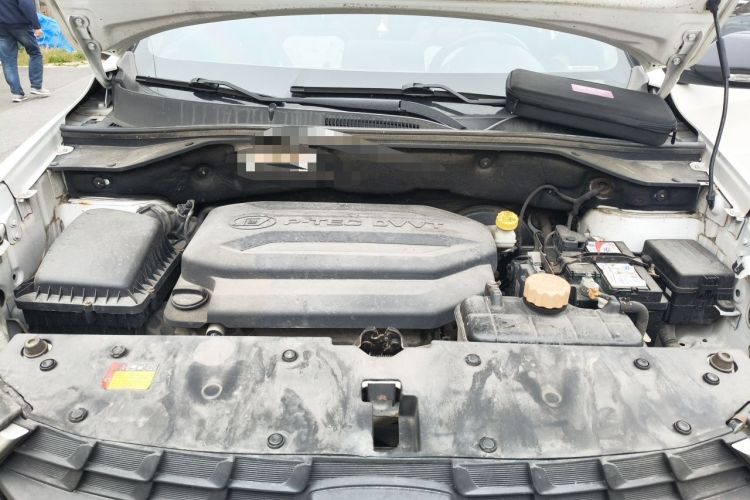 Used Baojun 510 2017 1.5L Automatic Luxury Model Engine Bay